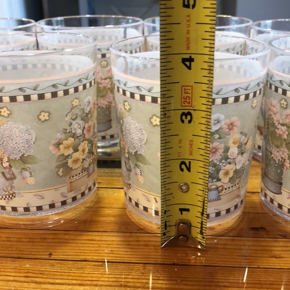 SAKURA EVOLUTION SET OF 8 FLORAL MELAMINE PLASTIC TUMBLERS - Picture 2 of 4